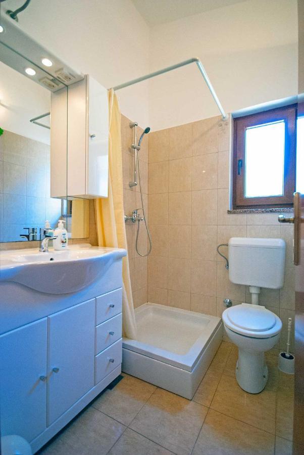 Apartman Kirac Pomer Esterno foto