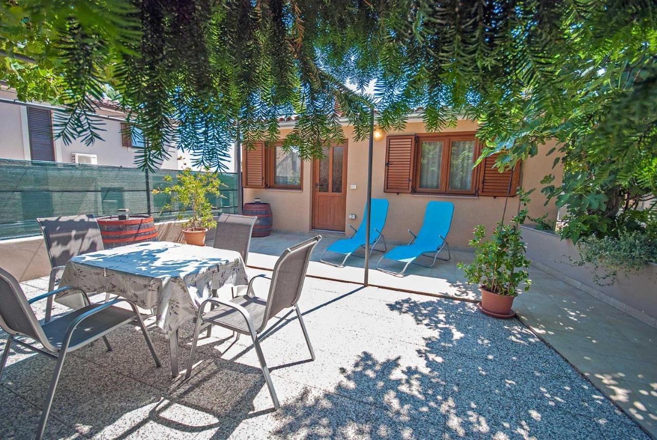 Apartman Kirac Pomer Esterno foto
