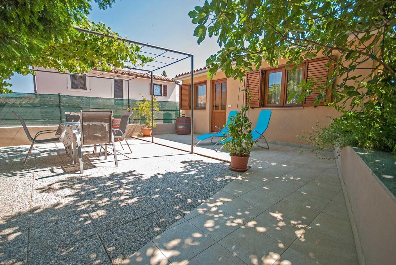 Apartman Kirac Pomer Esterno foto