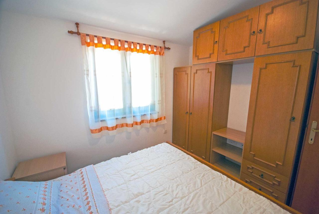Apartman Kirac Pomer Esterno foto